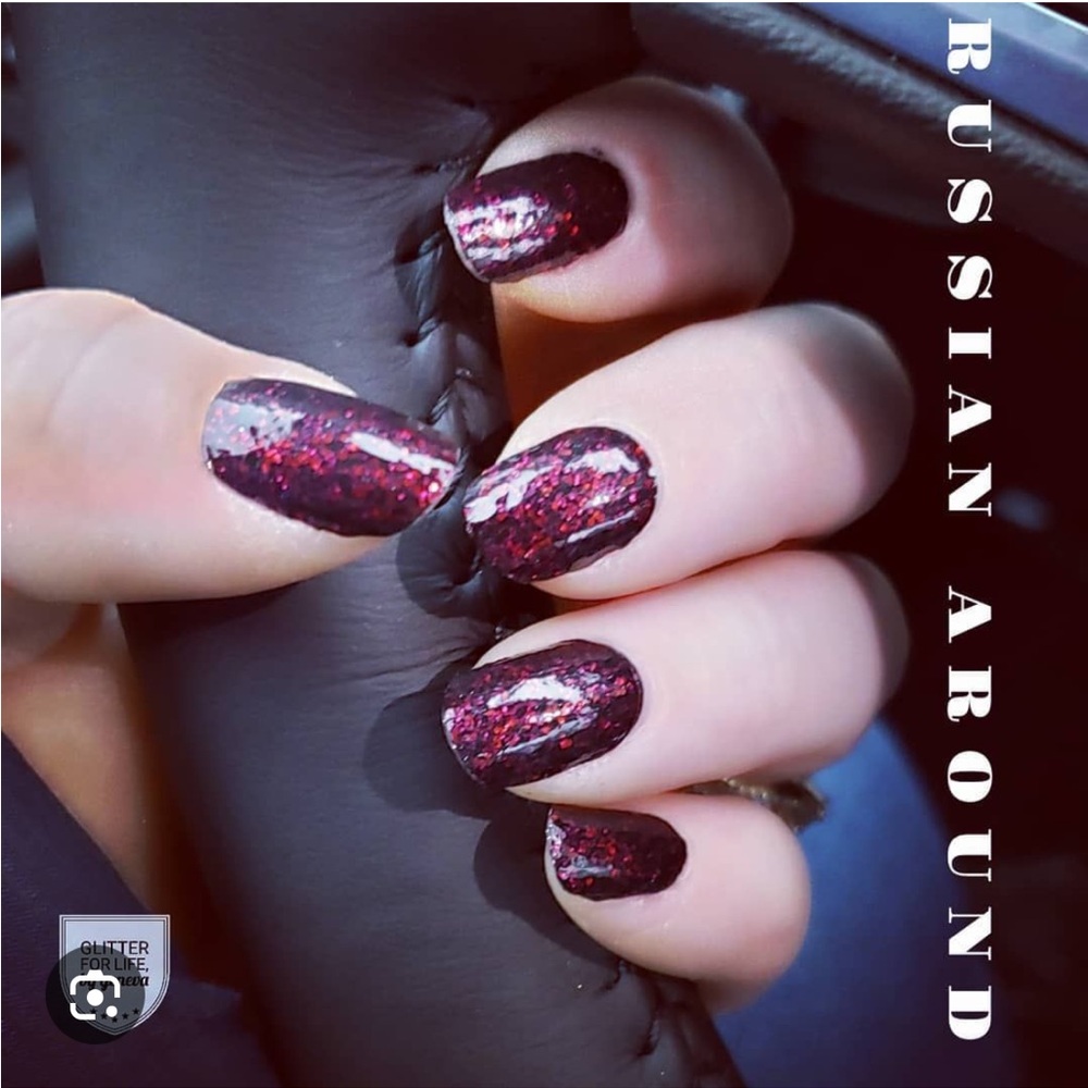 *Retired* Color Street: Russian Around | Crimson Sparkle Fall Autumn Glitter - Picture 6 of 12